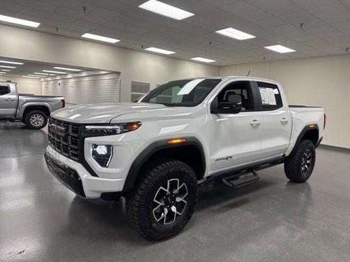 2024 GMC Canyon AT4X