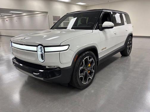 2022 Rivian R1S Launch Edition