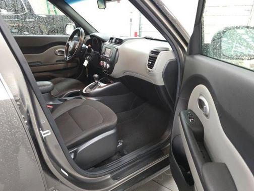 Titanium Gray 2019 Kia Soul Base