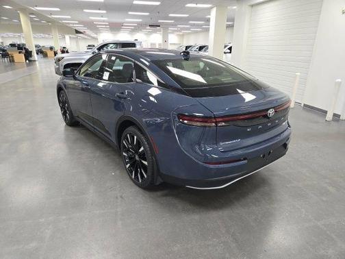 2026 Toyota Crown Platinum