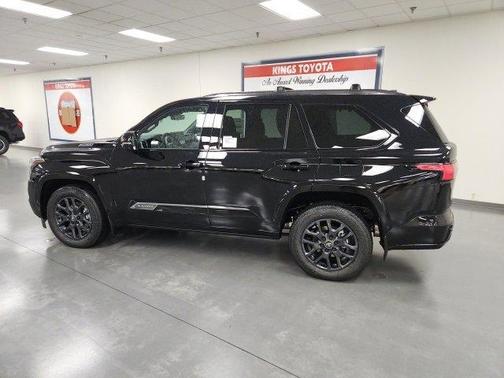 2025 Toyota Sequoia Platinum