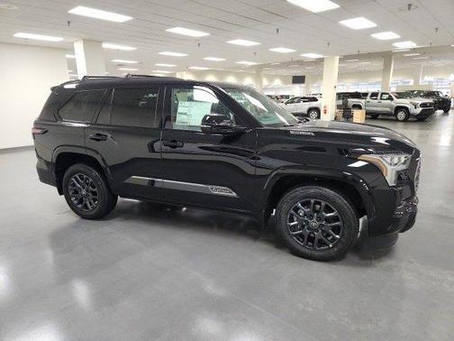 2025 Toyota Sequoia Platinum