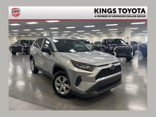 Silver Sky Metallic 2019 Toyota RAV4 LE