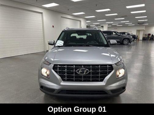 Shimmering Silver 2024 Hyundai VENUE SEL