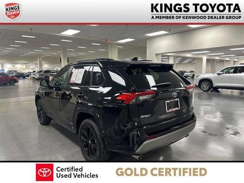 2024 Toyota RAV4 Hybrid SE