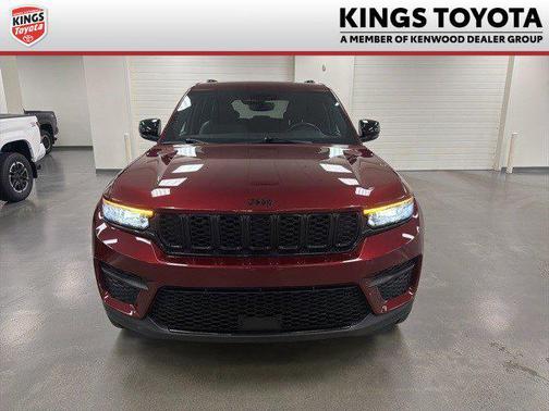 2022 Jeep Grand Cherokee Altitude