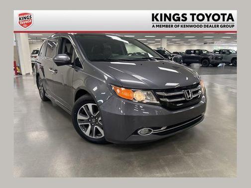Modern Steel Metallic 2017 Honda Odyssey Touring