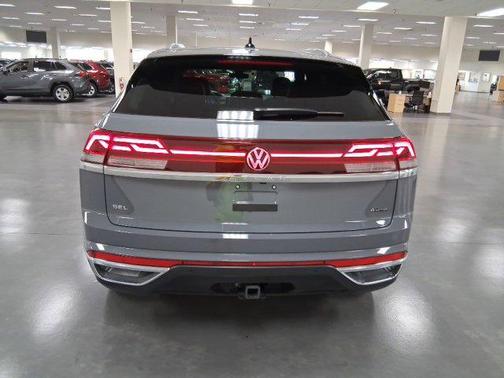 2024 Volkswagen Atlas Cross Sport 2.0T SEL
