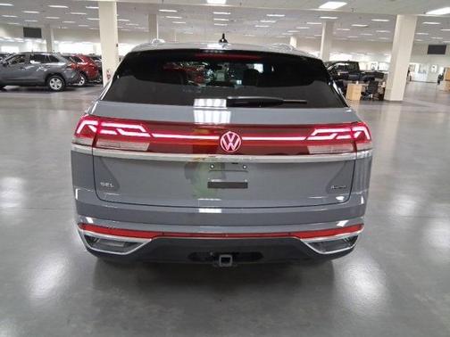 2024 Volkswagen Atlas Cross Sport 2.0T SEL