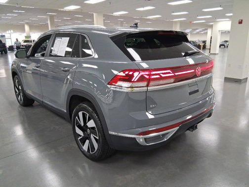 2024 Volkswagen Atlas Cross Sport 2.0T SEL