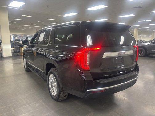 2024 GMC Yukon XL SLT