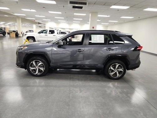 2022 Toyota RAV4 Prime SE