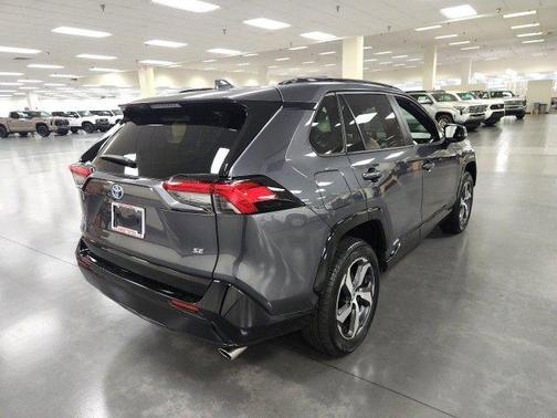 2022 Toyota RAV4 Prime SE