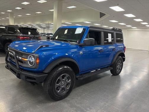 Velocity Blue Metallic 2024 Ford Bronco Big Bend