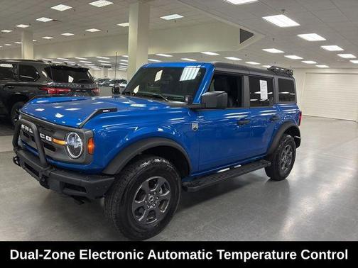 Velocity Blue Metallic 2024 Ford Bronco Big Bend