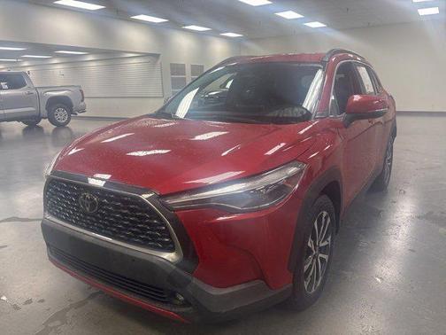 2024 Toyota Corolla Cross XLE