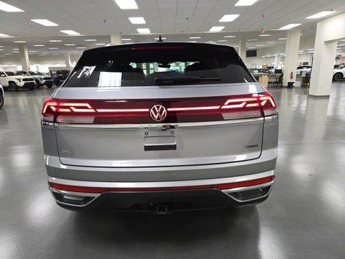 2024 Volkswagen Atlas Cross Sport 2.0T SEL