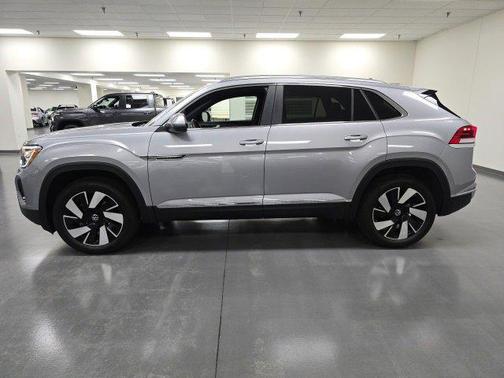 2024 Volkswagen Atlas Cross Sport 2.0T SEL