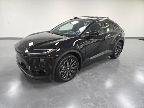 Midnight Black 2026 Toyota C-HR XSE