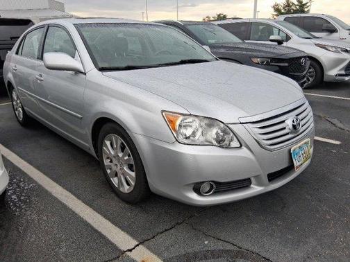 2010 Toyota Avalon XLS