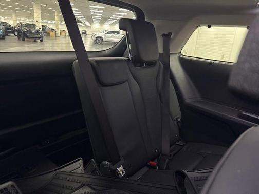 Ivory Silver 2025 Kia Carnival Hybrid SX Prestige