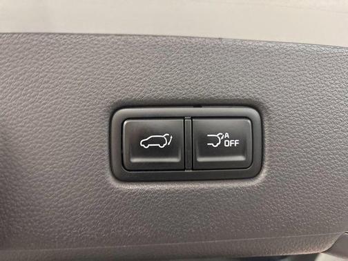 Ivory Silver 2025 Kia Carnival Hybrid SX Prestige