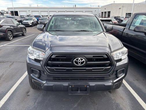 2017 Toyota Tacoma SR