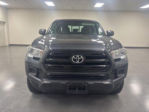 2017 Toyota Tacoma SR