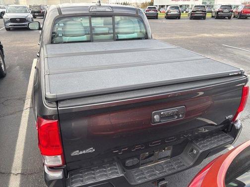 2017 Toyota Tacoma SR