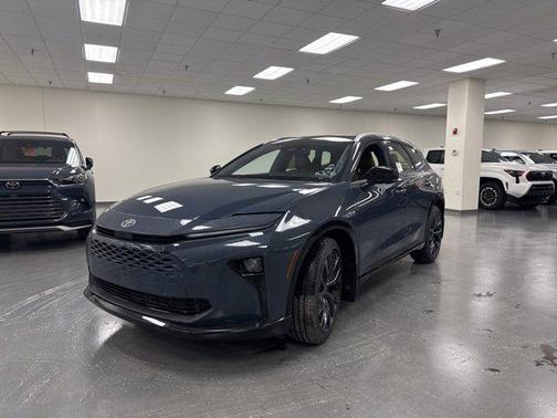 2025 Toyota Crown Signia Limited