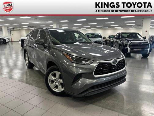 Magnetic Gray Metallic 2023 Toyota Highlander L