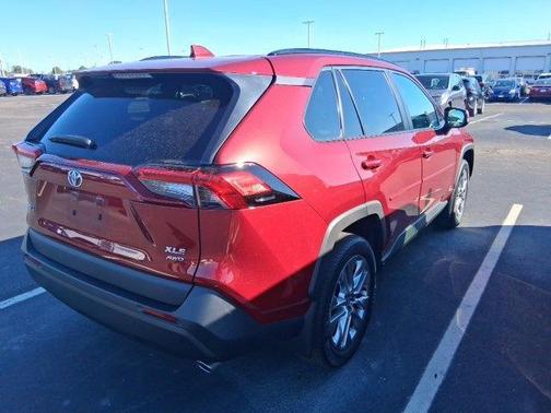 2022 Toyota RAV4 XLE Premium