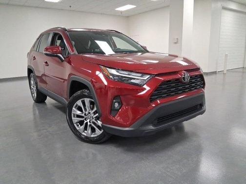 2022 Toyota RAV4 XLE Premium