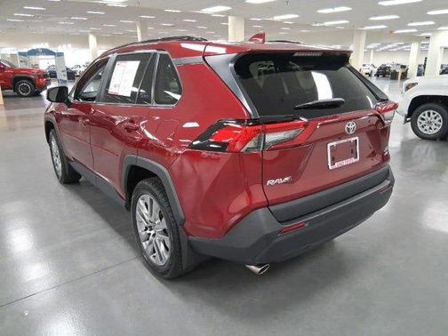 2022 Toyota RAV4 XLE Premium
