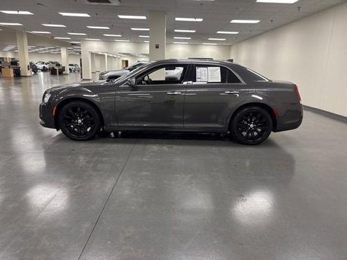 2019 Chrysler 300 Limited