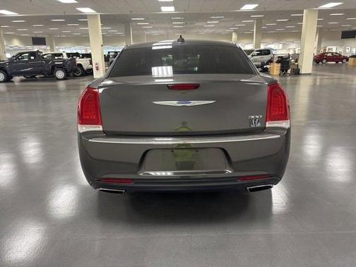 2019 Chrysler 300 Limited