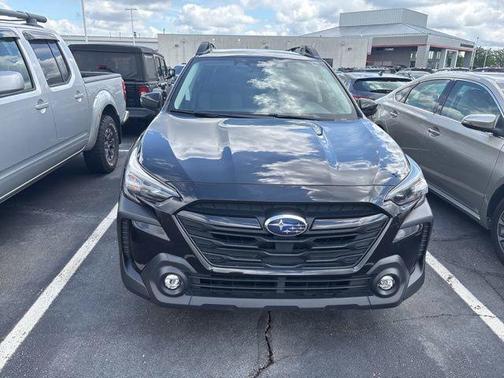 Crystal Black Silica 2024 Subaru Outback Onyx Edition
