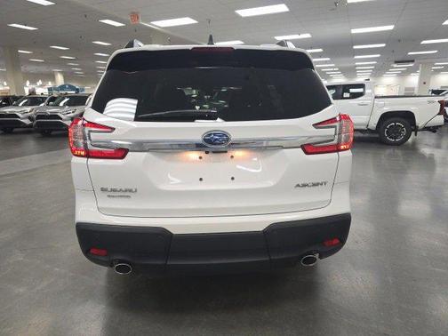 2024 Subaru Ascent Premium 7-Passenger
