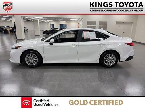 Ice Cap 2025 Toyota Camry LE