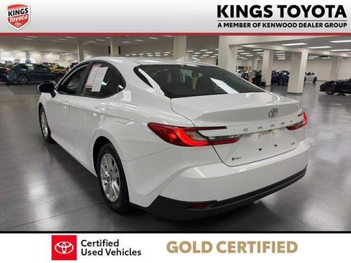 Ice Cap 2025 Toyota Camry LE