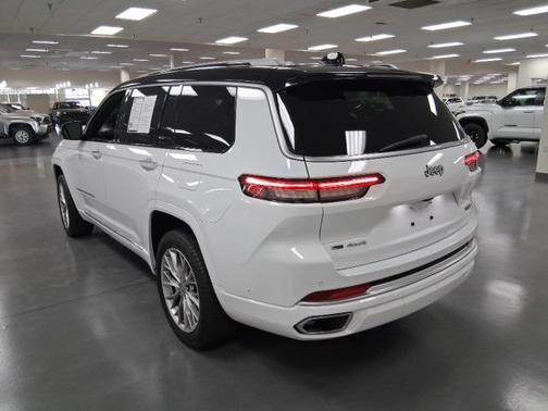 2023 Jeep Grand Cherokee L Summit