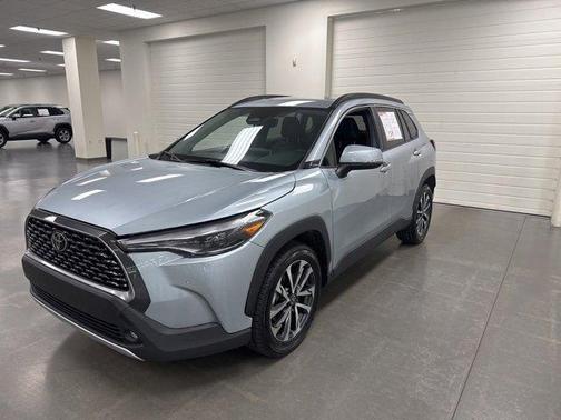 2024 Toyota Corolla Cross XLE