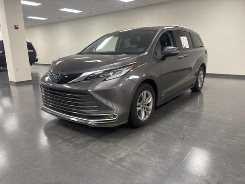 2021 Toyota Sienna Limited