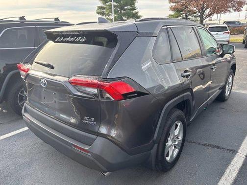 2020 Toyota RAV4 Hybrid XLE