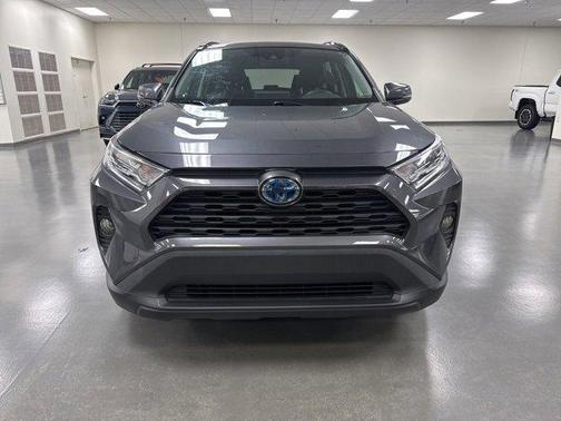 2020 Toyota RAV4 Hybrid XLE