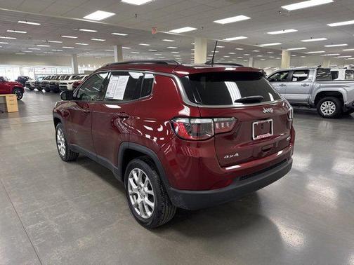 2022 Jeep Compass Latitude Lux