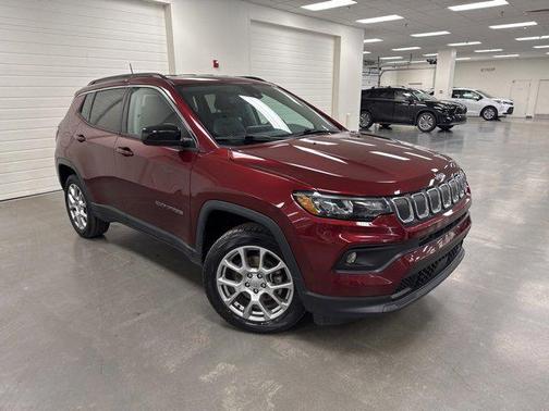 2022 Jeep Compass Latitude Lux