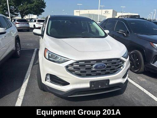 White Platinum Metallic Tri-Coat 2019 Ford Edge SEL