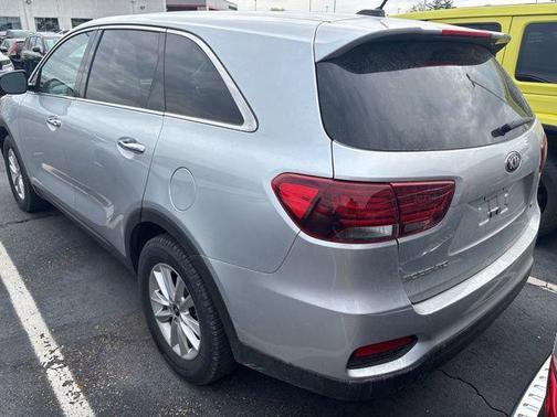 Sparkling Silver 2019 Kia Sorento L