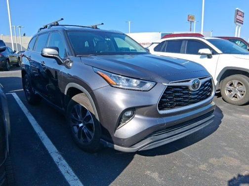 2020 Toyota Highlander XLE